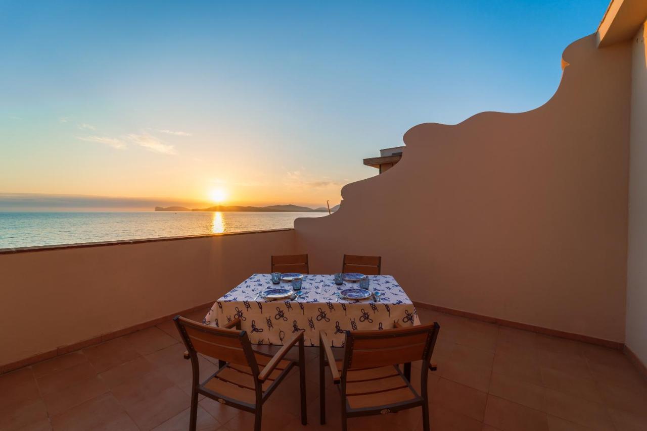Sea Front Terrace Marco Polo Apartment Alghero Luaran gambar